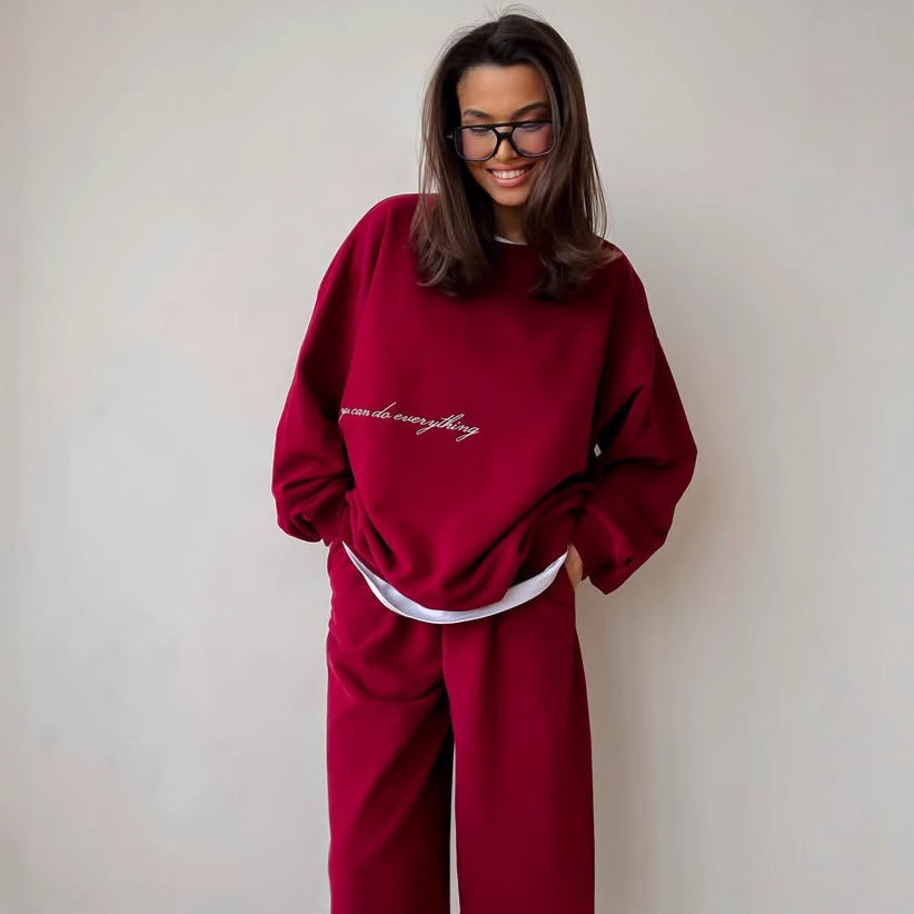 Kvindernes komfortable og stilfulde sweater med elastisk talje Skovae