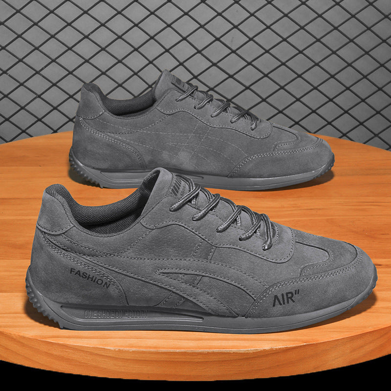 Dame Sneakers i minimalistisk design med åndbart overmateriale og skridsikker sål Stilla