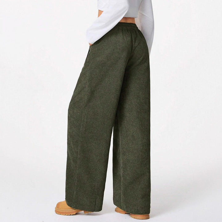Kvinders fashionable brede cord bukser med elastisk talje og praktiske lommer Stilla