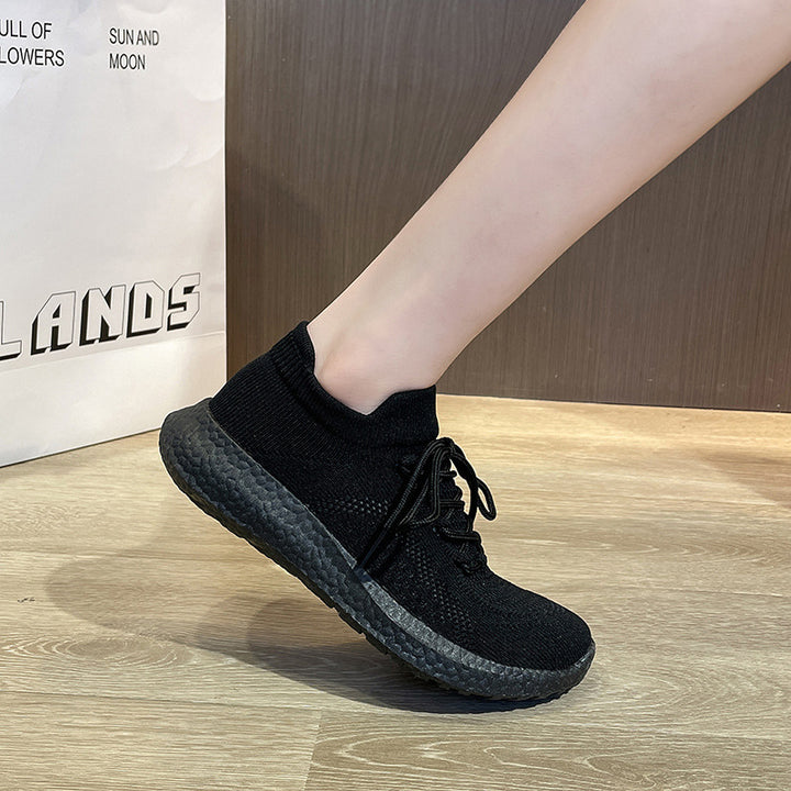 Dame sporty sneakers med åndbar strikkonstruktion og skridsikker sål Stilla