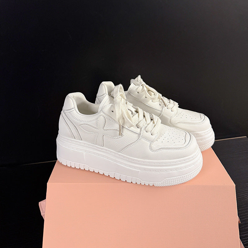 Dame sneakers i moderne chunky-stil med høj plateau Stilla