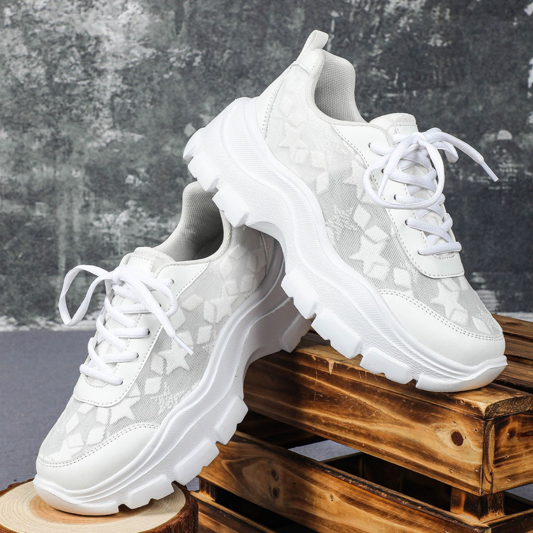 Dame luftige sneakers med trendy stjernedesign Stilla