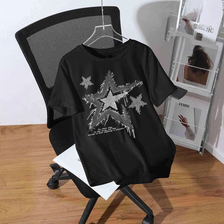 Dame T-shirt med trendy stjernemotiv og afslappet pasform Skovae