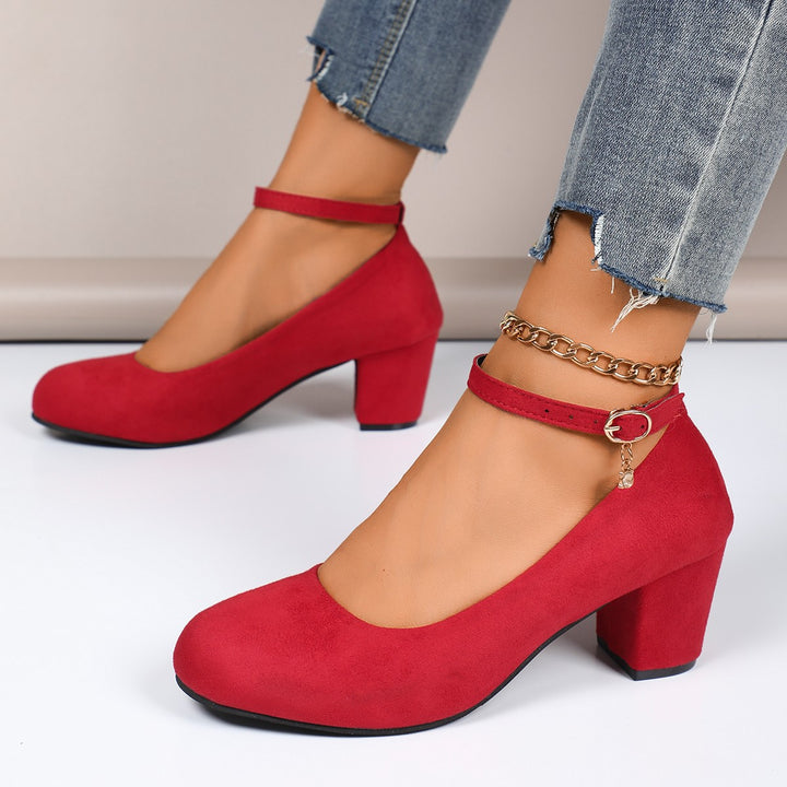 Damer nan elegante Riemchenpumps med justerbart ankelbånd og bred blokhæl Skovae