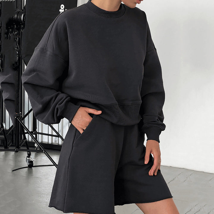 Dame sæt bestående af kortærmet sweatshirt og sporty bukser Stilla