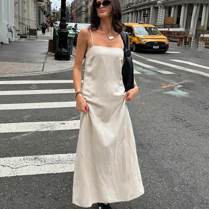 Dame Maxikjole med smalle stropper og elegant drapering Stilla