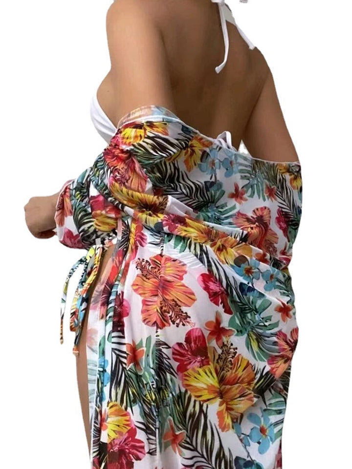 Dame bikini-sæt med højt skåret trusser og blomster-cover-up Stilla