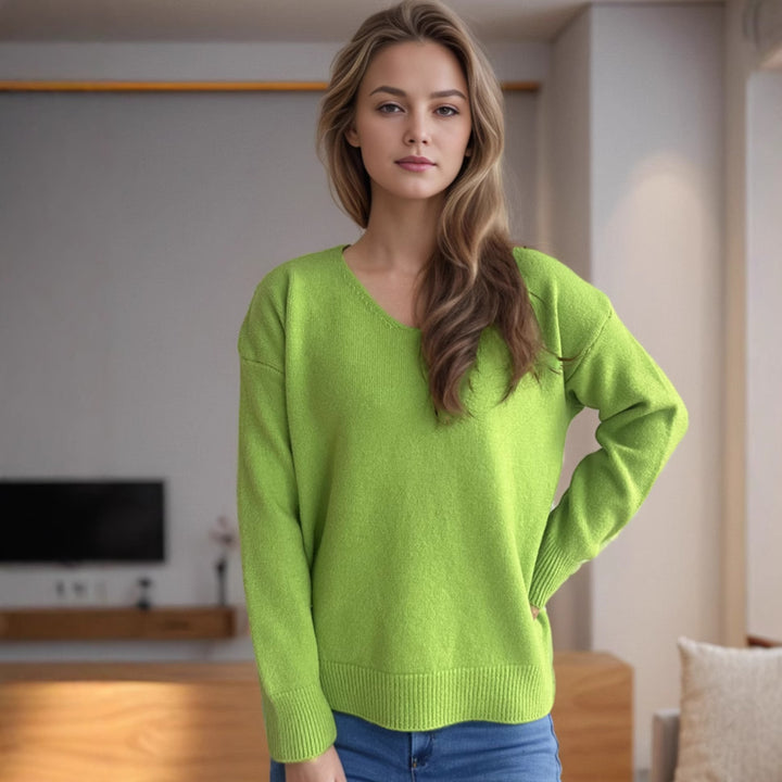 Kvinders behagelige V hals sweater med blødt strikket stof Stilla