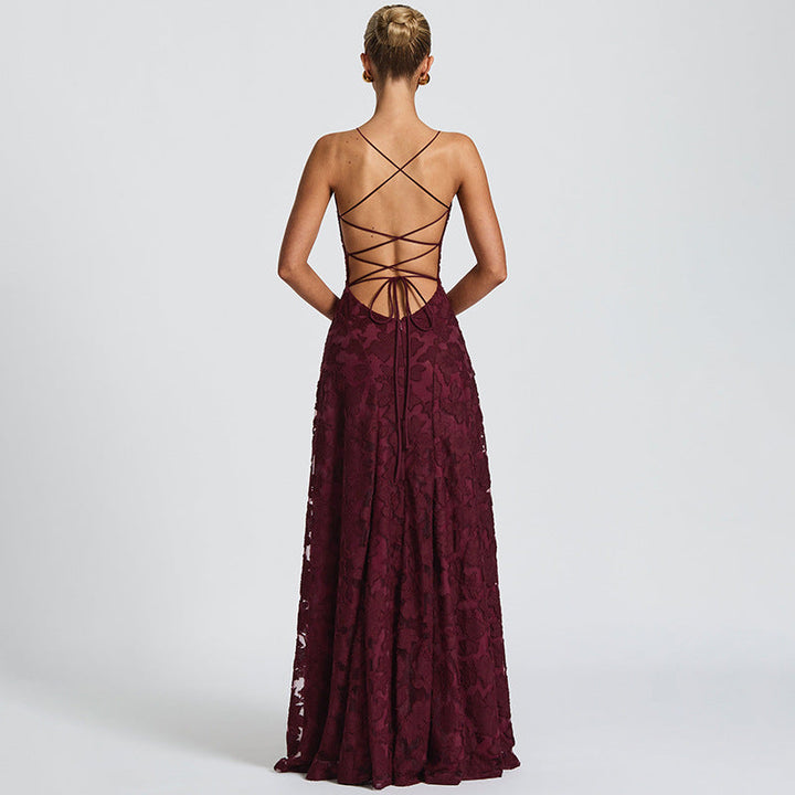Damers elegant aftenkjole med smukke blomster mønstre og raffinerede detaljer Stilla