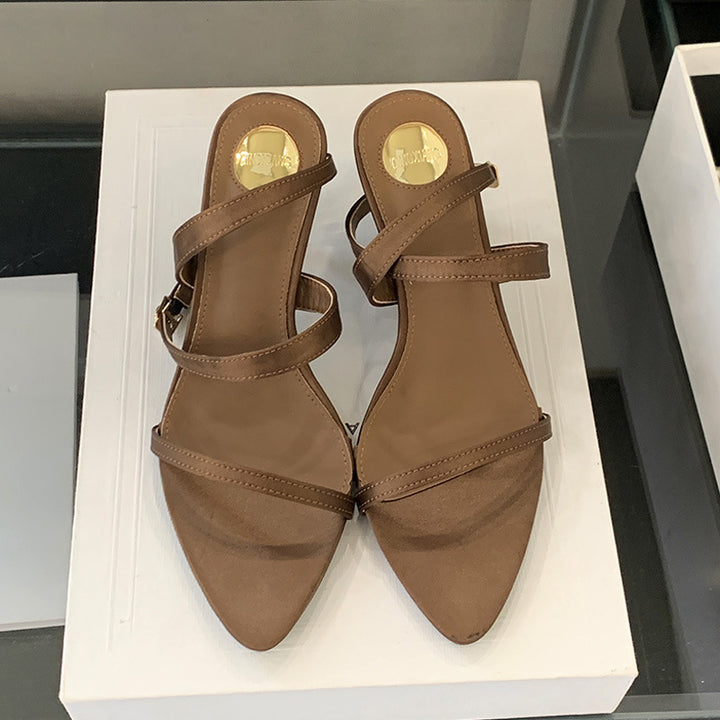 Dame elegante Sling-Pumps med fine remme Stilla
