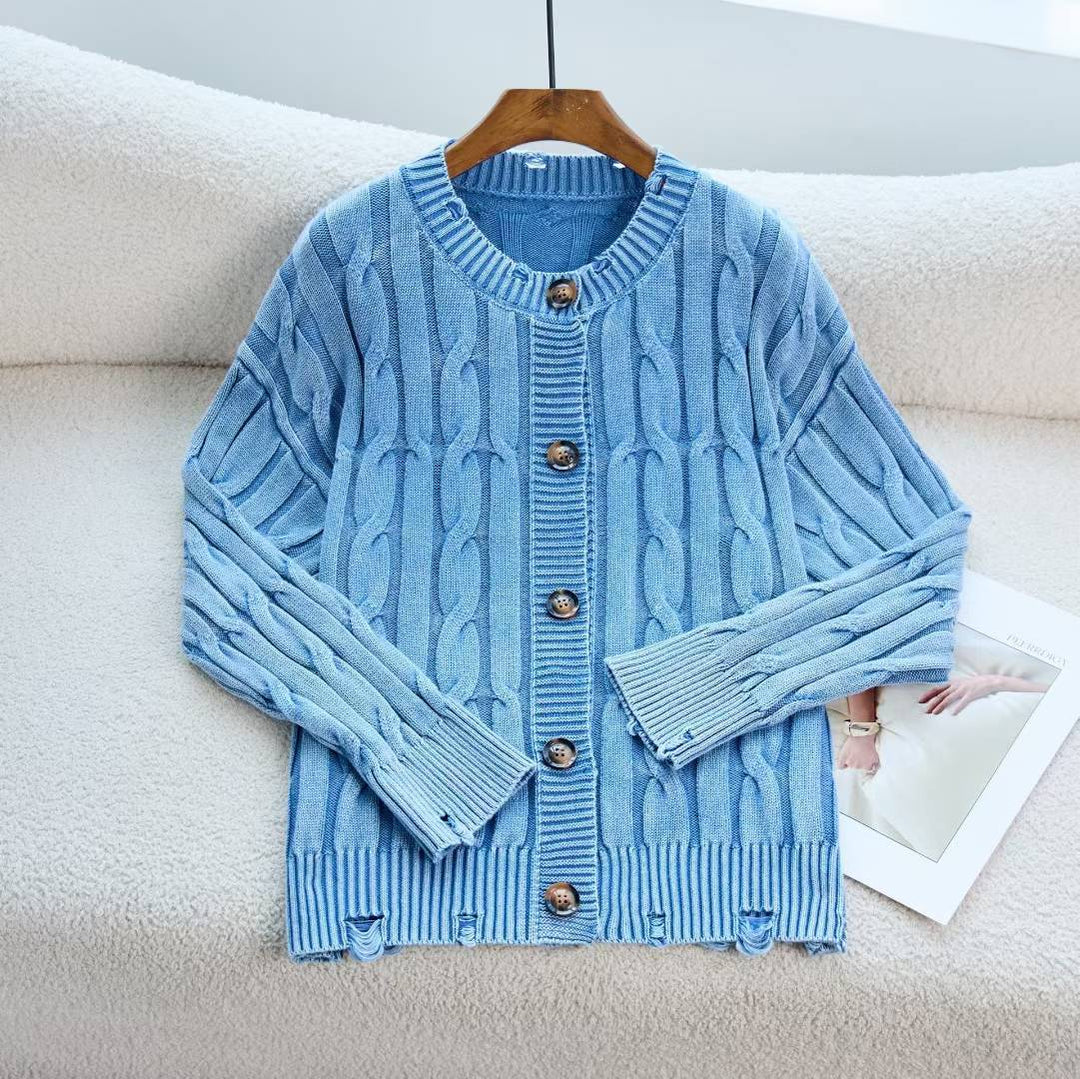 Kvindernes cardigan med elegant kabeldesign og detaljer med træknapper Stilla