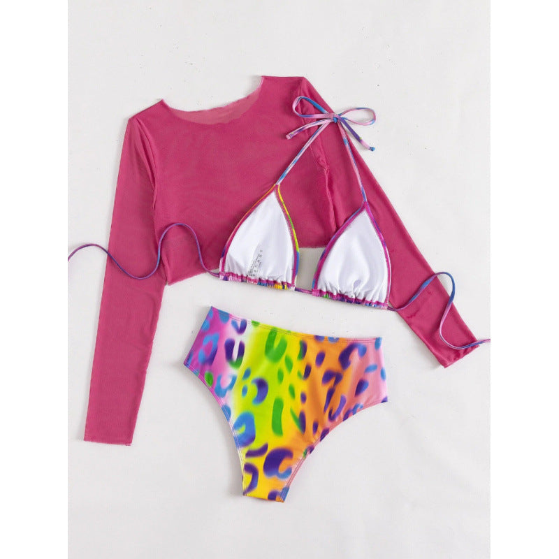 Dame bikini-sæt med langærmet crop top og farverig dyretrykt Stilla