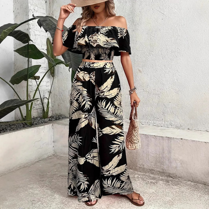 Dame To-delt Sommer-outfit med off-shoulder top og bred buksebund Stilla