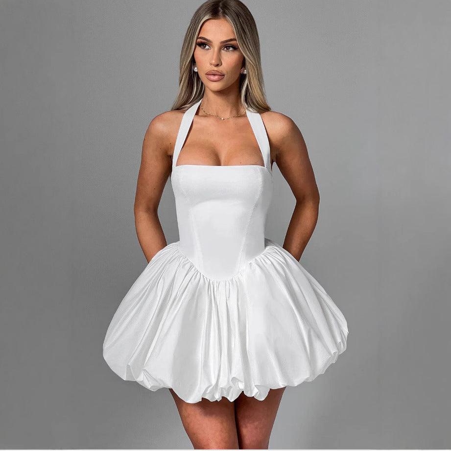 Dame festlig minikjole med off-shoulder design og voluminøs skørt Stilla