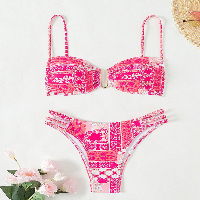 Dame bandeau-bikini med raffinerede flæsedetaljer og elegant mønster Skovae