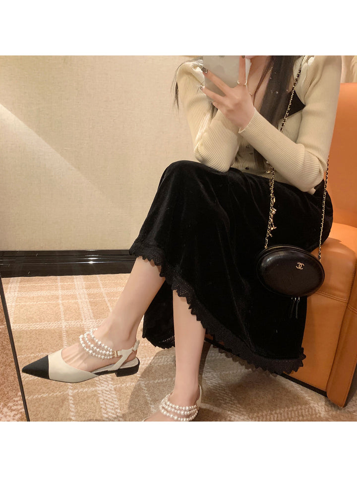 Dame sling-pumps med elegant perleapplikation og spidst formet Stilla