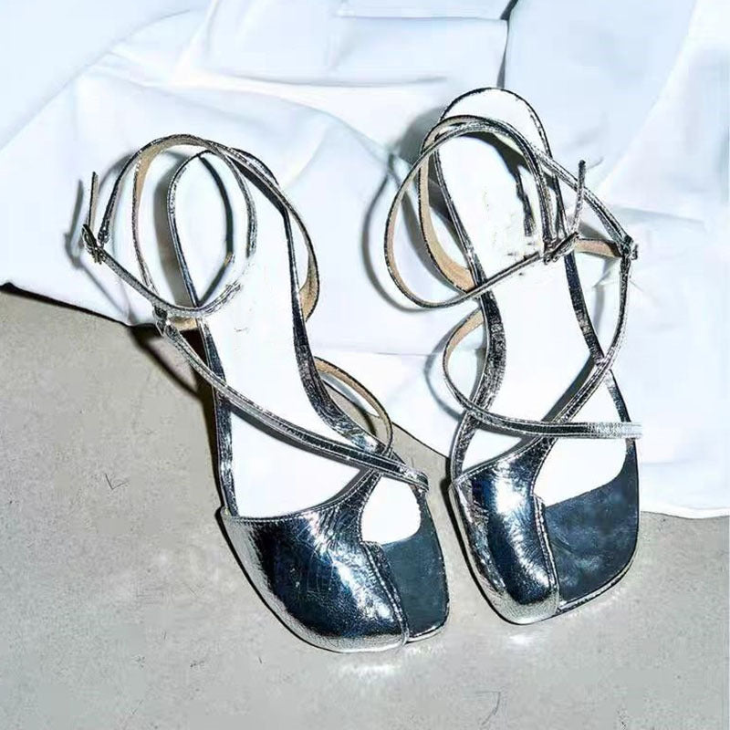 Femme Strappy Open-Toe Højhælede Sandaler med Metallic-Accent Stilla