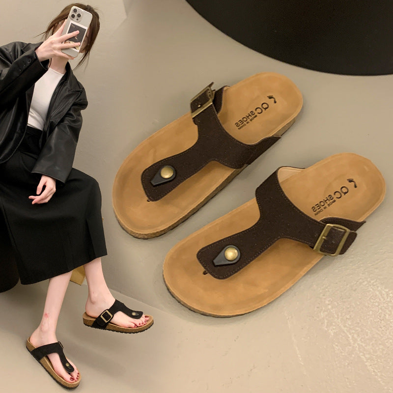Dame komfortable toe-split sandaler med justerbar rem og ergonomisk sål Stilla
