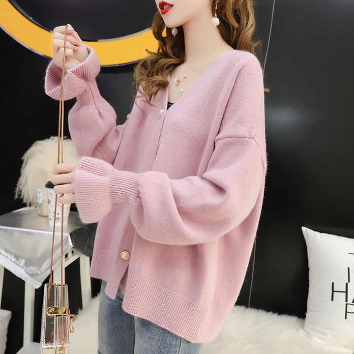 Kvinders cardigan med elegante perleknapper Stilla