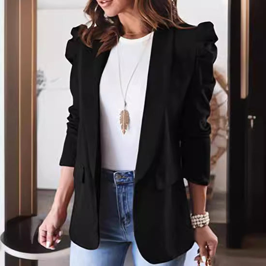 Dame Fashionabel Blazer med flæse detaljer og tætsiddende snit Stilla