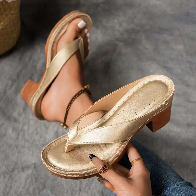 Dame Wedge-sandaler med ergonomisk sål og moderigtige remdesign Stilla