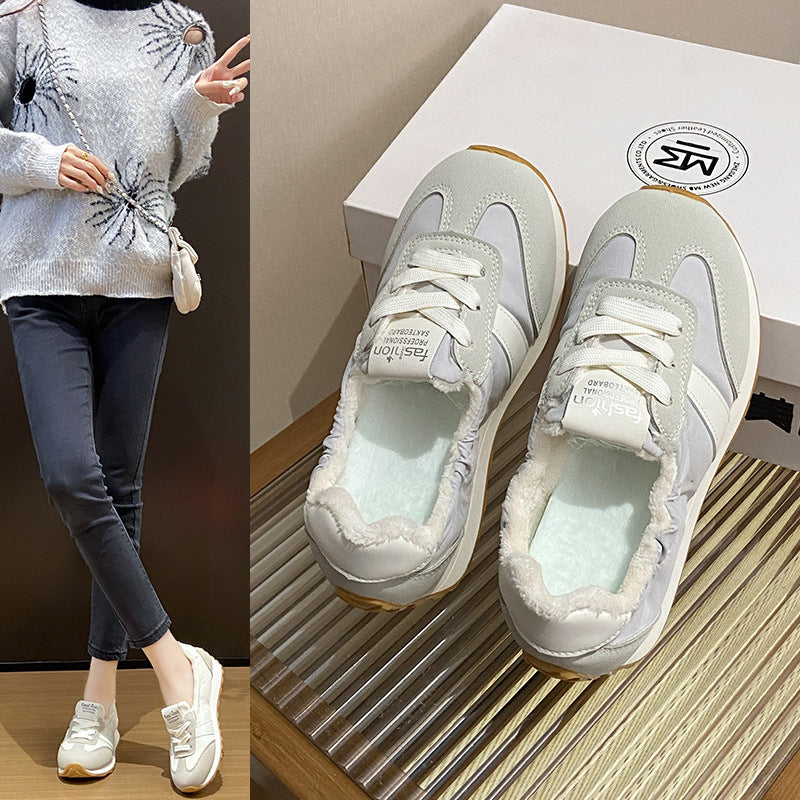 Dame Slip-On Sneakers med behageligt fleece-innerfutter og skridsikker sål Stilla