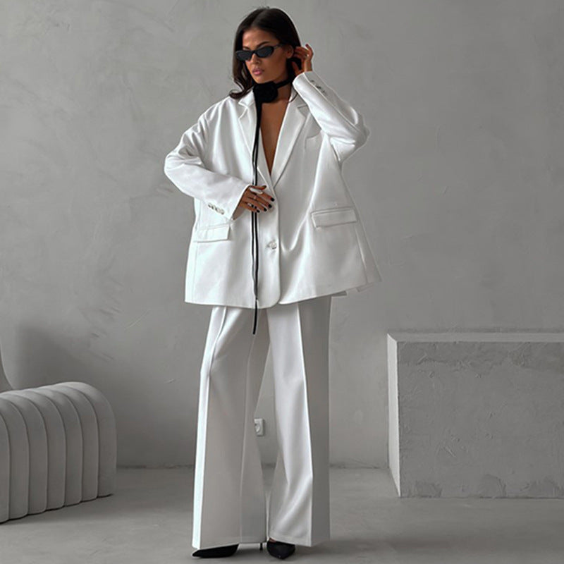 Kvinders elegante to-delte sæt med oversized blazer og brede bukser Skovae