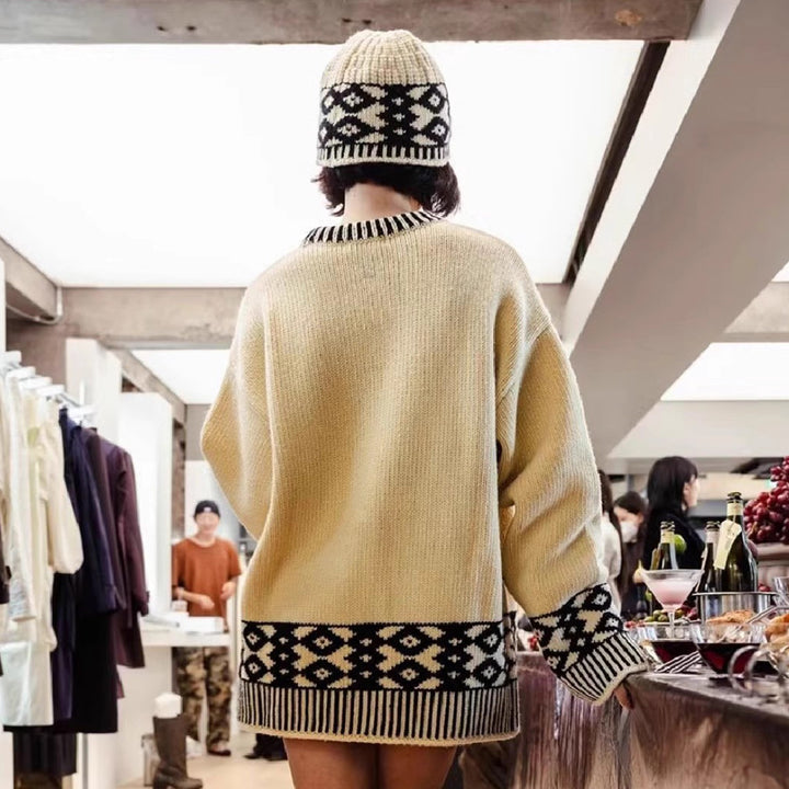 Dame Oversized Strikpullover med grafisk mønster og høje ribkanter Stilla