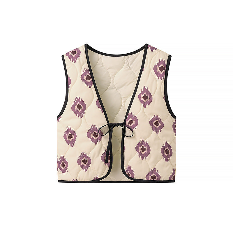 Dame quiltet vest med farverigt mønster og praktisk snøring Stilla