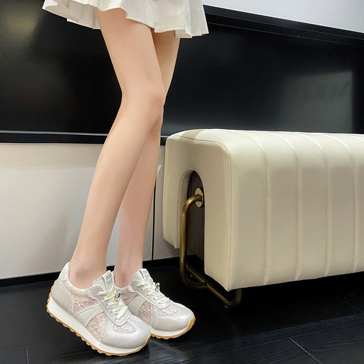 Dame Sporty Sneakers med elegante satin-snørebånd og glitrende design Stilla