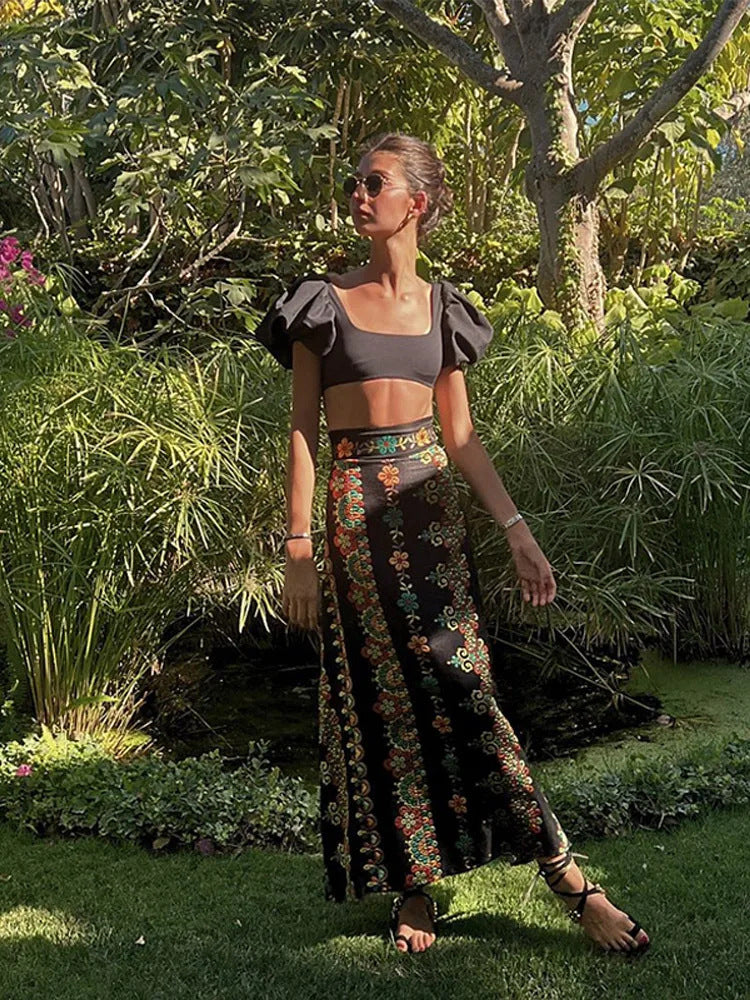 Dame To-delt Outfit med kort top og floral Maxiskørt Skovae