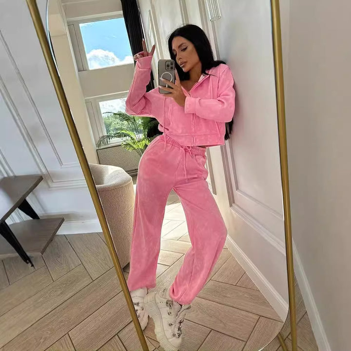 Kvinders afslappede fritids sæt med hoodie og joggingbukser i moderne look Stilla