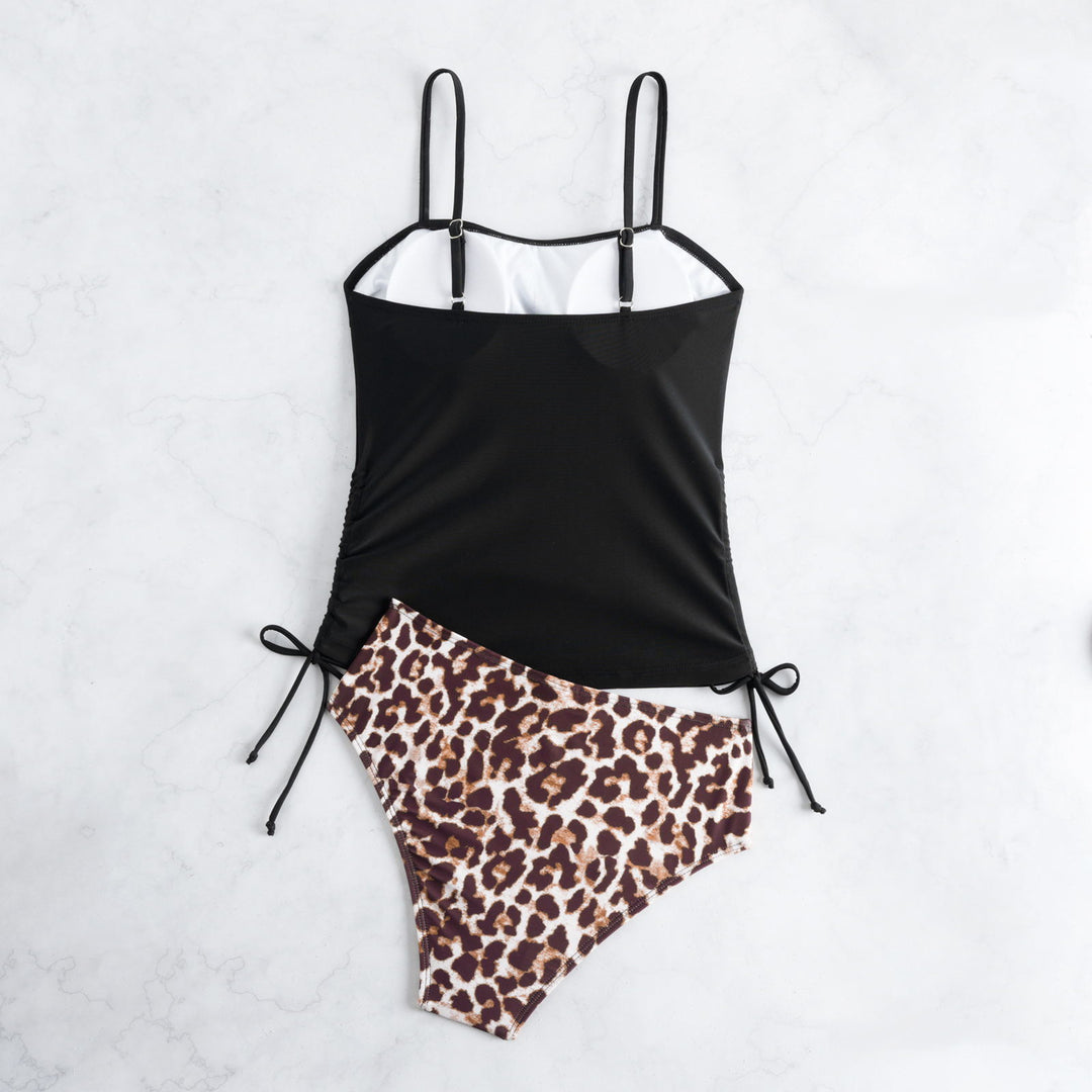Dame Tankini med modiske ruching-elementer og trendy dyreprintbuksen Skovae