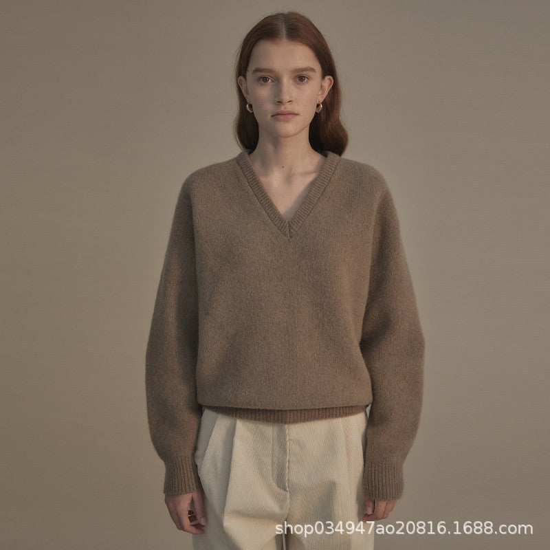 Dame elegant V-hals sweater i høj kvalitet uld med løs pasform Stilla