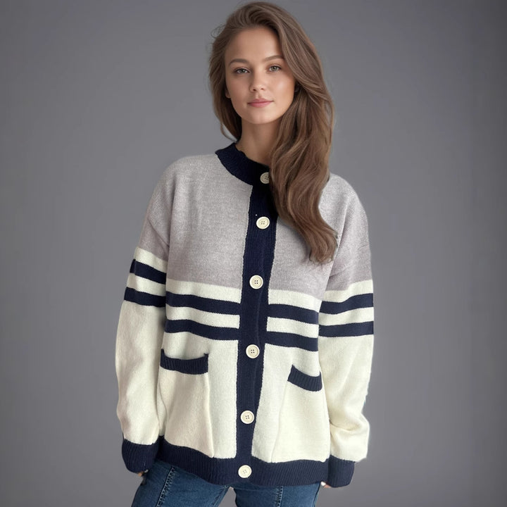 Kvinders cardigan med dekorative striber og store knapdetaljer Stilla