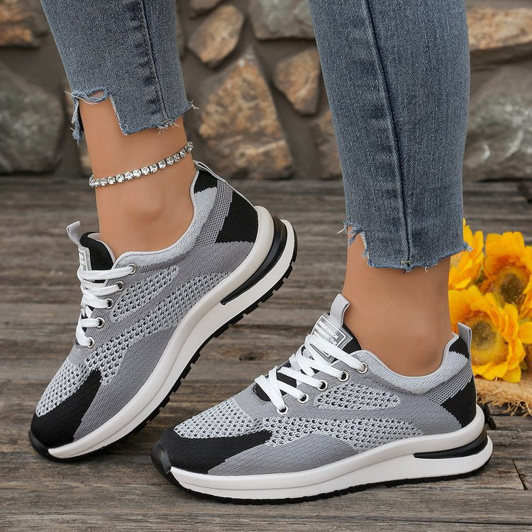 Dame Sporty Sneakers med åndbar mesh-overflade og skridsikker sål Stilla