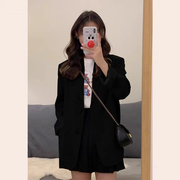 Kvindernes oversized blazer med elegante detaljer Stilla