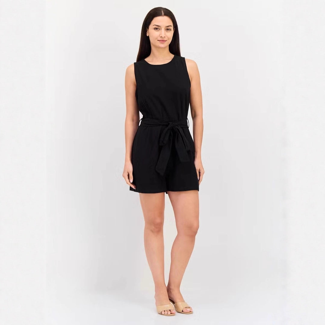 Dame jumpsuit med elegant talje og praktiske lommer Skovae