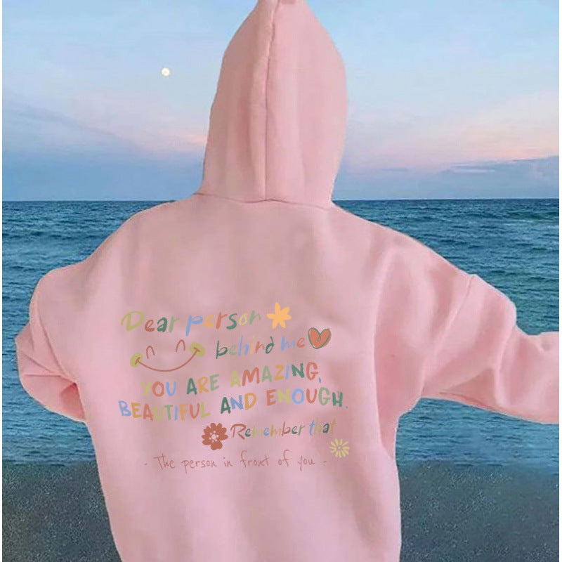 Kvinders hætte sweatshirt med motiverende print og komfortabel pasform Skovae