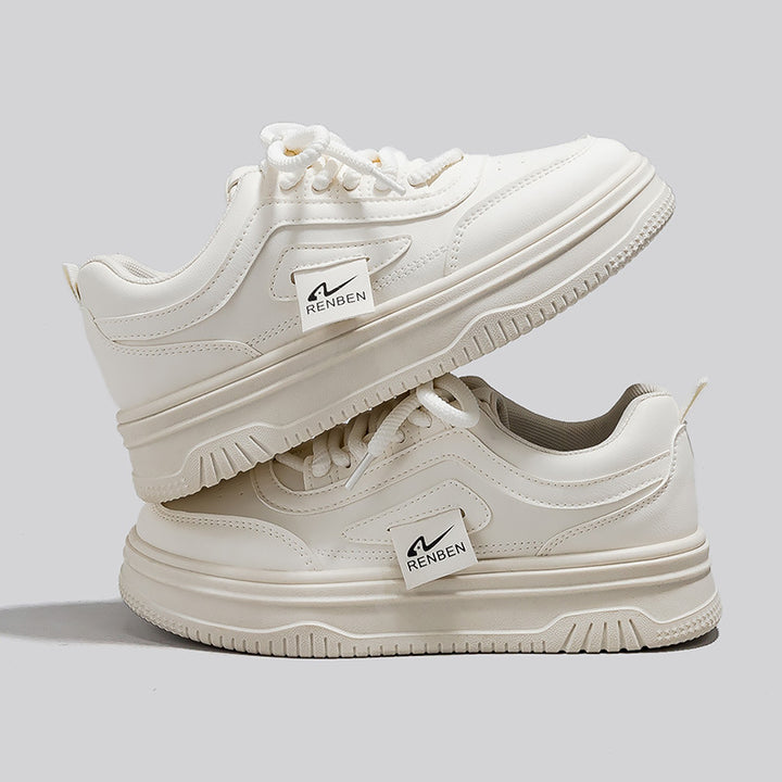 Dame sneakers i sporty og behageligt design med tykk sål og åndbare egenskaber Stilla