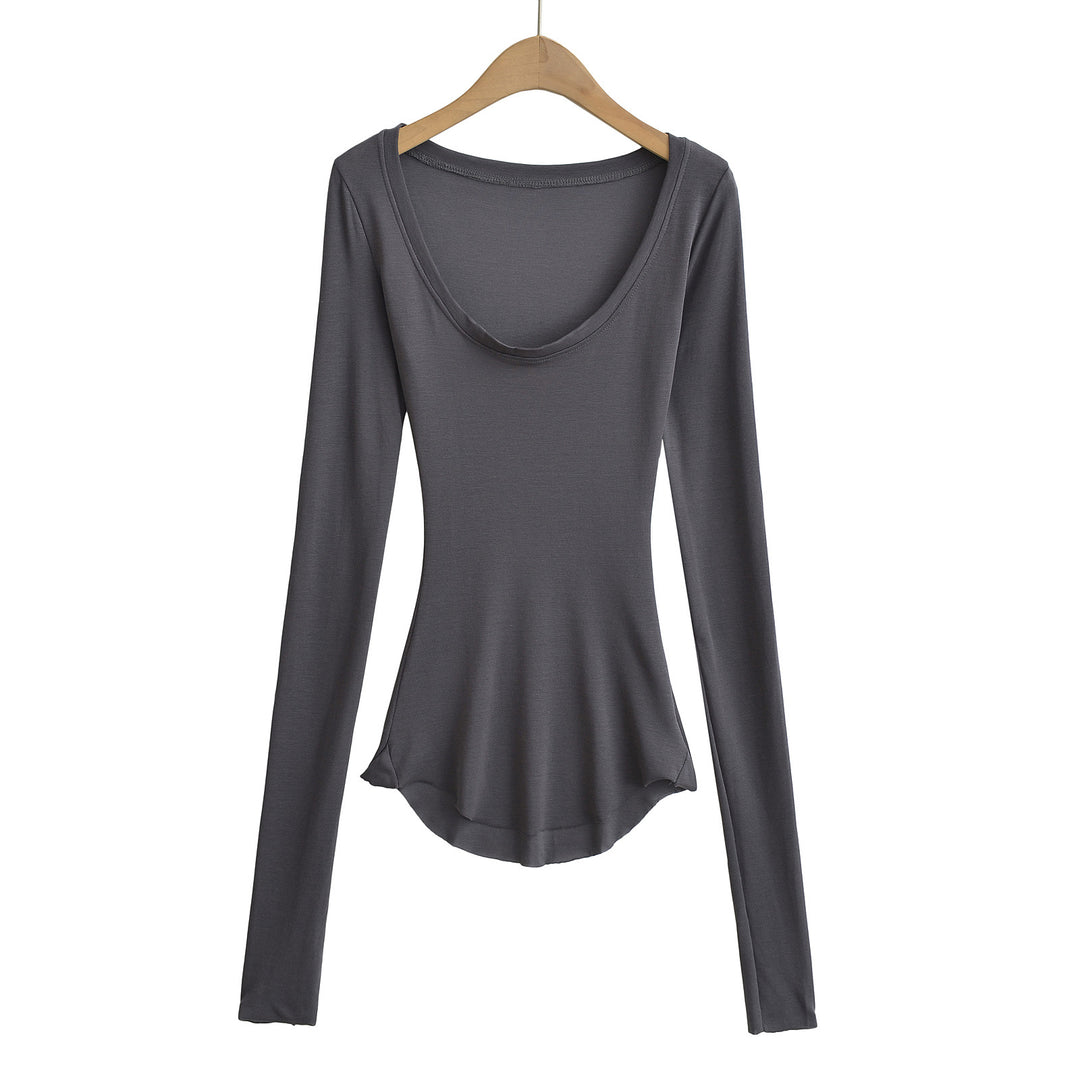 Dame langærmet, kropsnært shirt med elegant rund halsudskæring og flydende snit Stilla