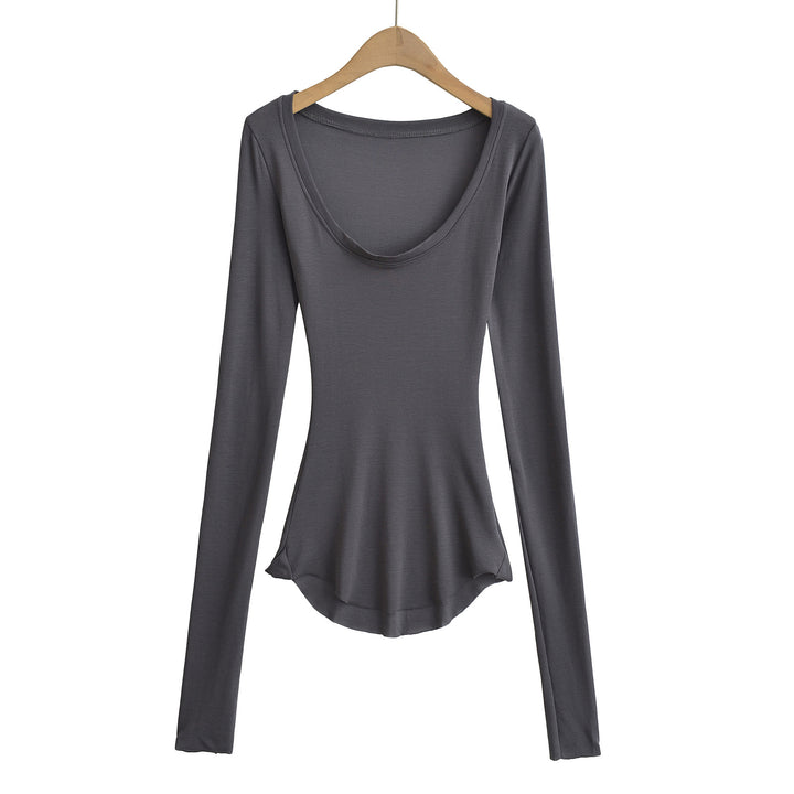 Dame langærmet, kropsnært shirt med elegant rund halsudskæring og flydende snit Stilla