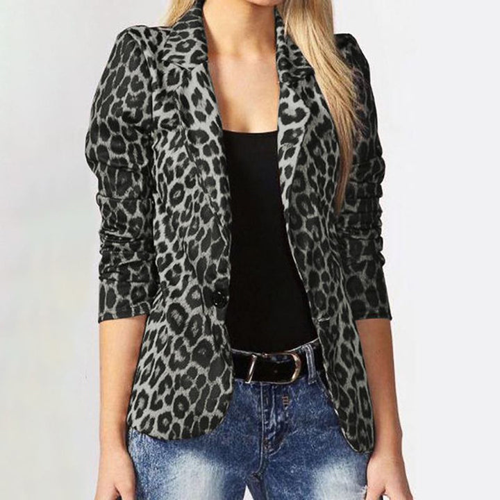 Dame Mode Blazer i leopardmønster med elegante detaljer Stilla
