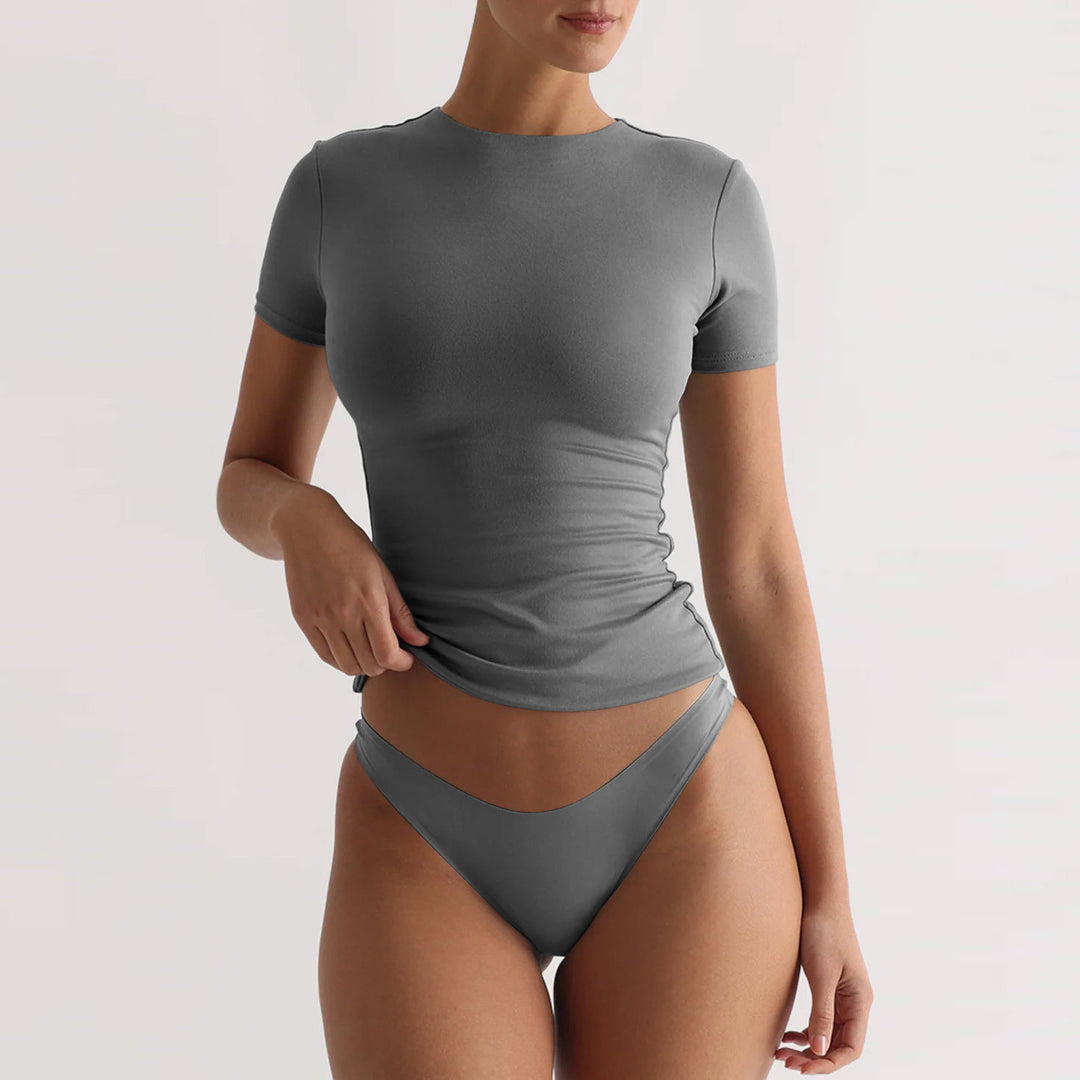 Dame figursyet kortærmet shirt med elastisk pasform og rund halsudskæring Stilla