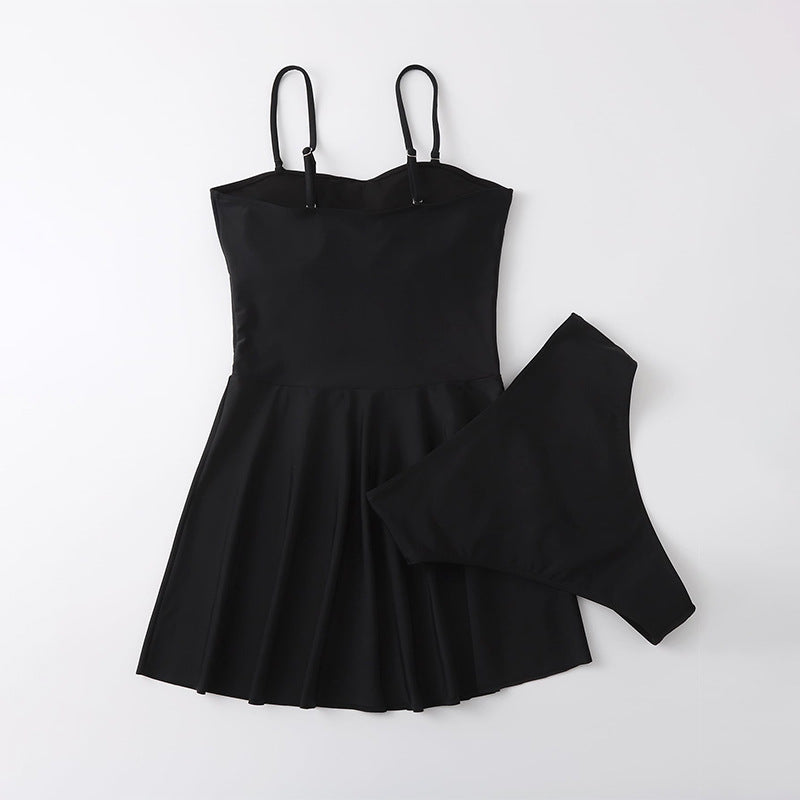 Dame sportlig one-piece badeanstalt med flydende nederdel Skovae