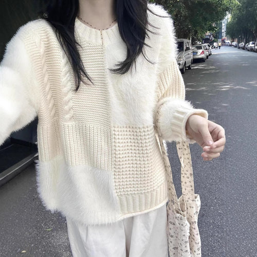 Kvinders chunky strikket sweater med varierende teksturer Stilla