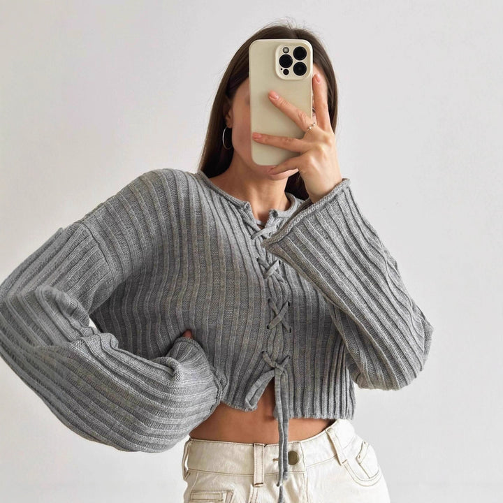 Kvindernes løse strikket sweater med kabeldesign Stilla