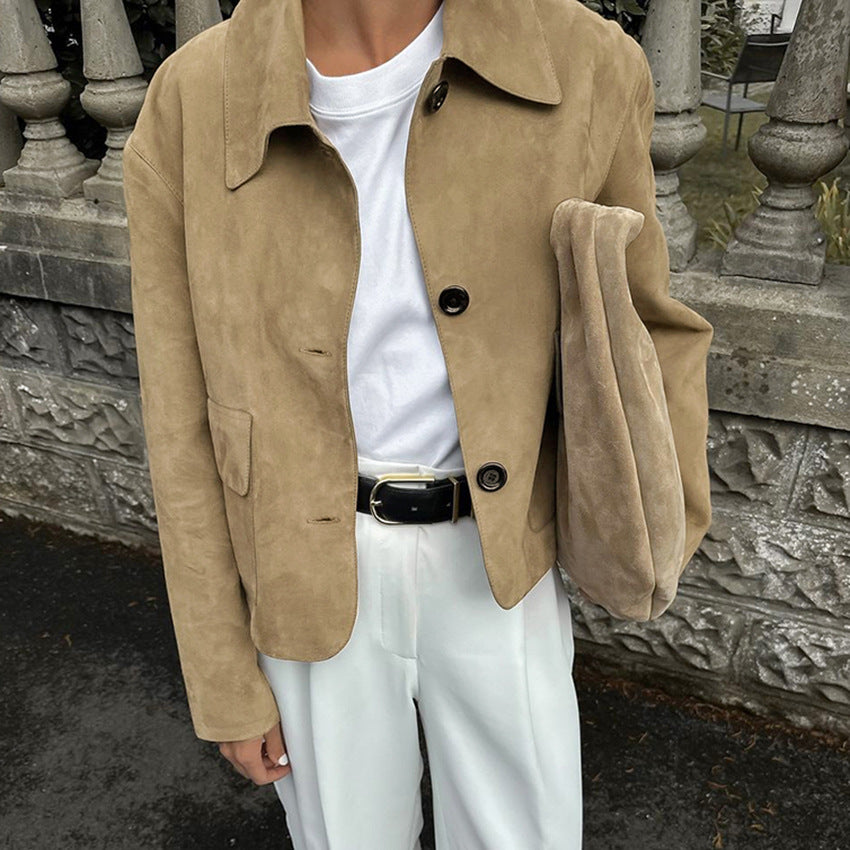 Dame Kort Suede-Jakke med praktiske lommer og elegant snit Stilla