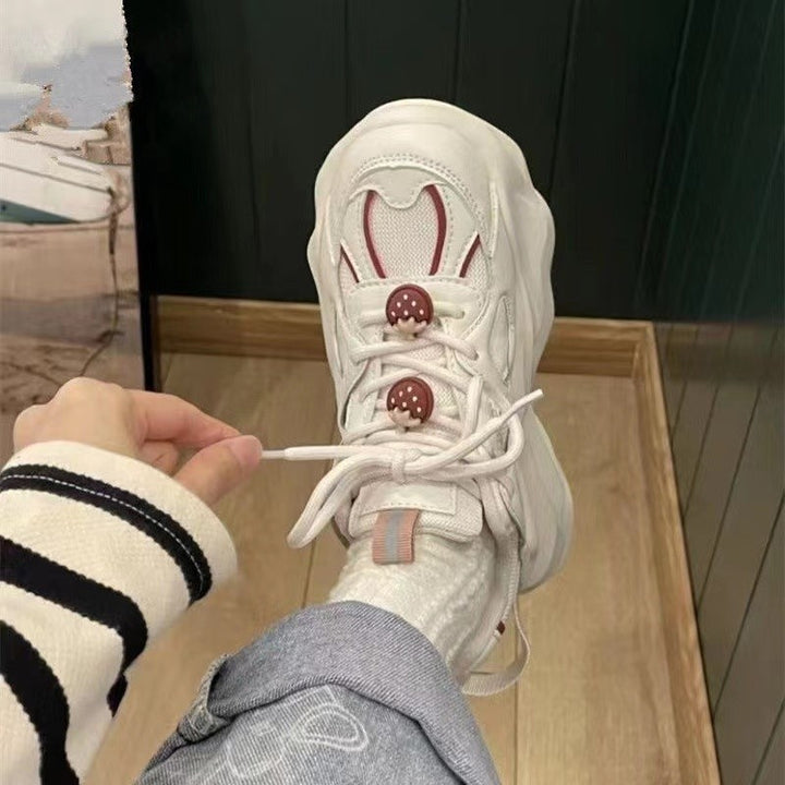 Dame sporty sneakers med innovativt design og åndbar overfladestruktur Stilla