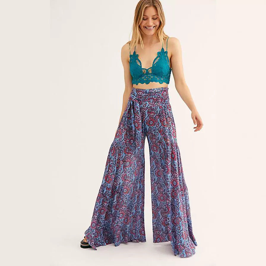 Dame Boho-stil bluse med puffærmer og elegant knaplukning Stilla